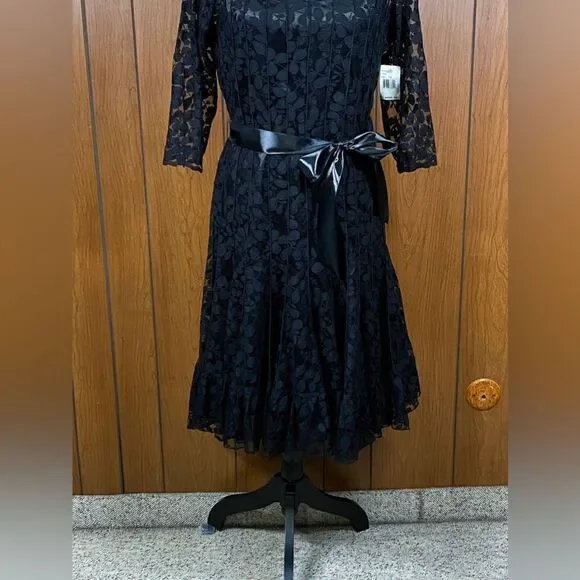 Teri Jon by Rickie Freeman Lace Pintuck Dress size 14